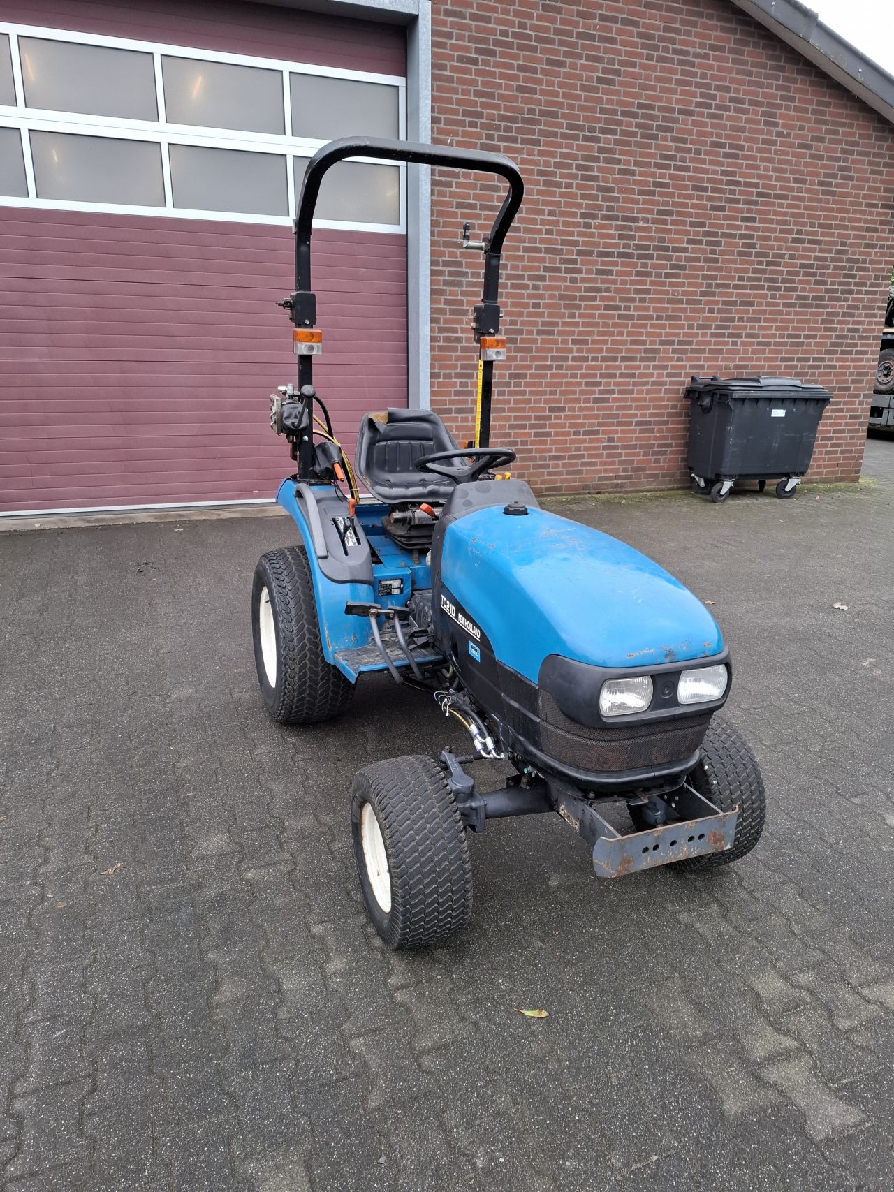 New Holland tc21d