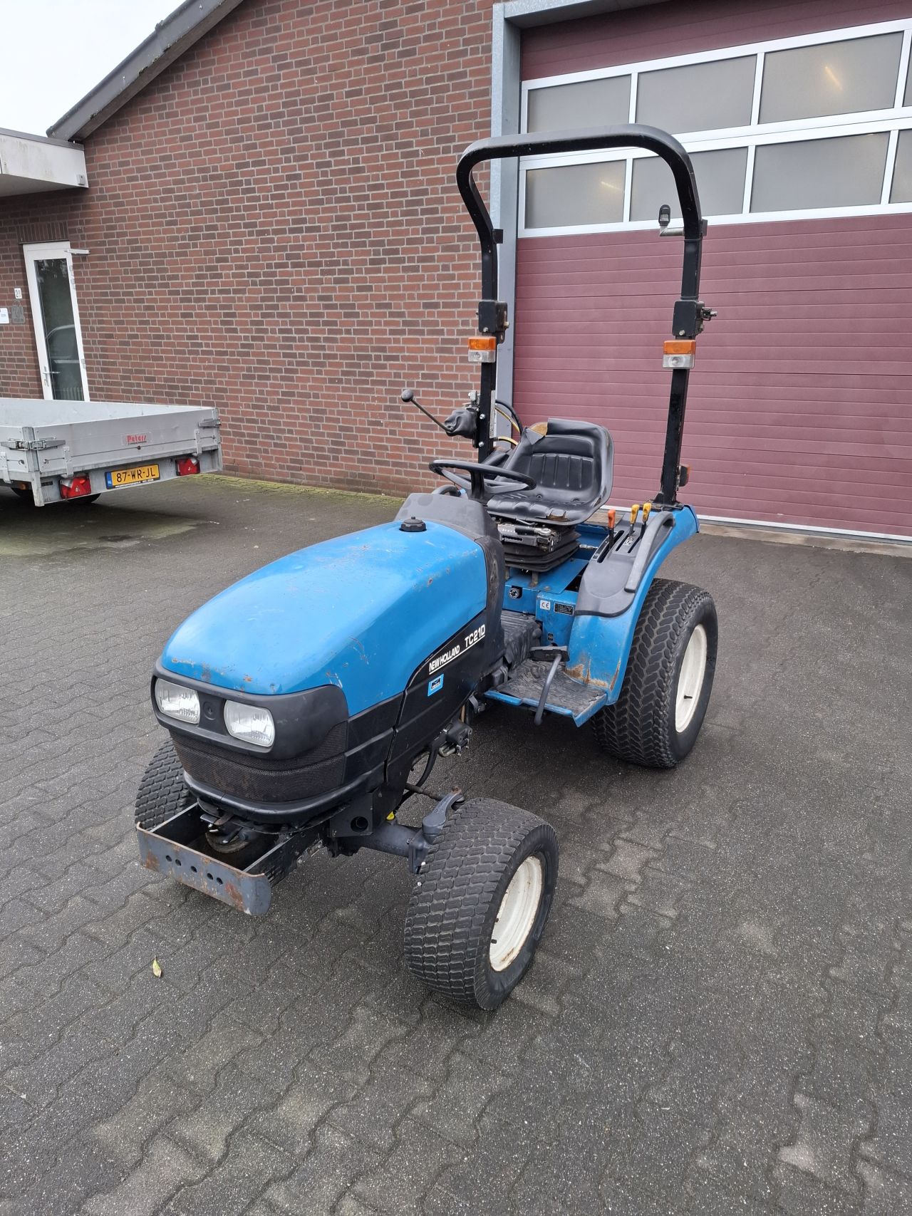 New Holland tc21d