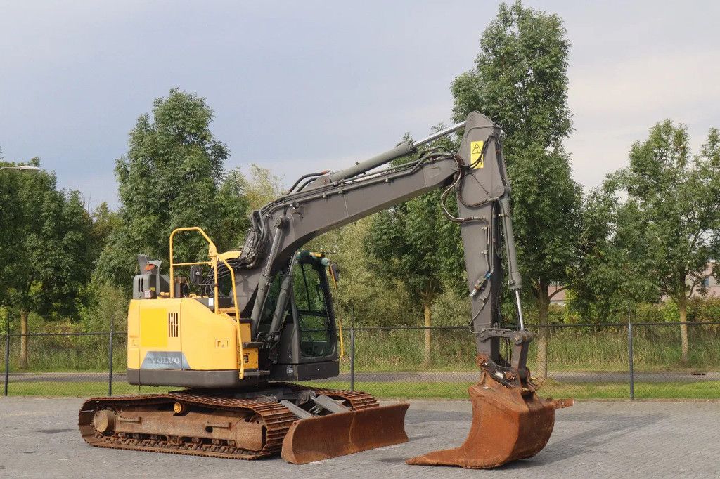 Volvo ECR 145 EL | ECR145 | QUICK COUPLER | BUCKET | GOOD UNDERCARRIAGE