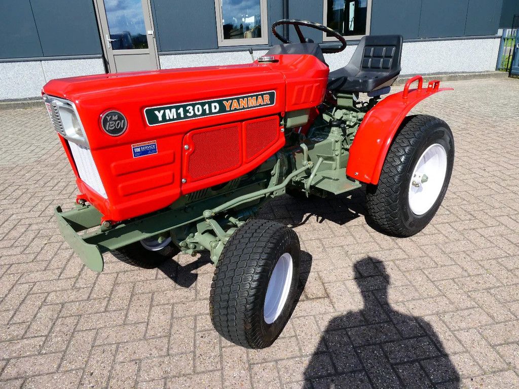 Yanmar YM1301 4wd / 224 Draaiuren / Gazonbanden
