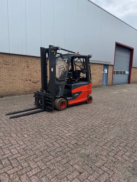 Linde E30HL-01/600 (2016) elektrische heftruck vorkenversteller