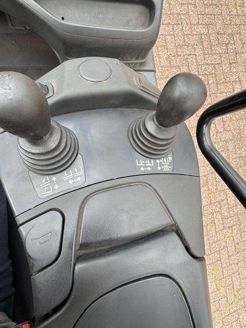 Linde E30HL-01/600 (2016) elektrische heftruck vorkenversteller