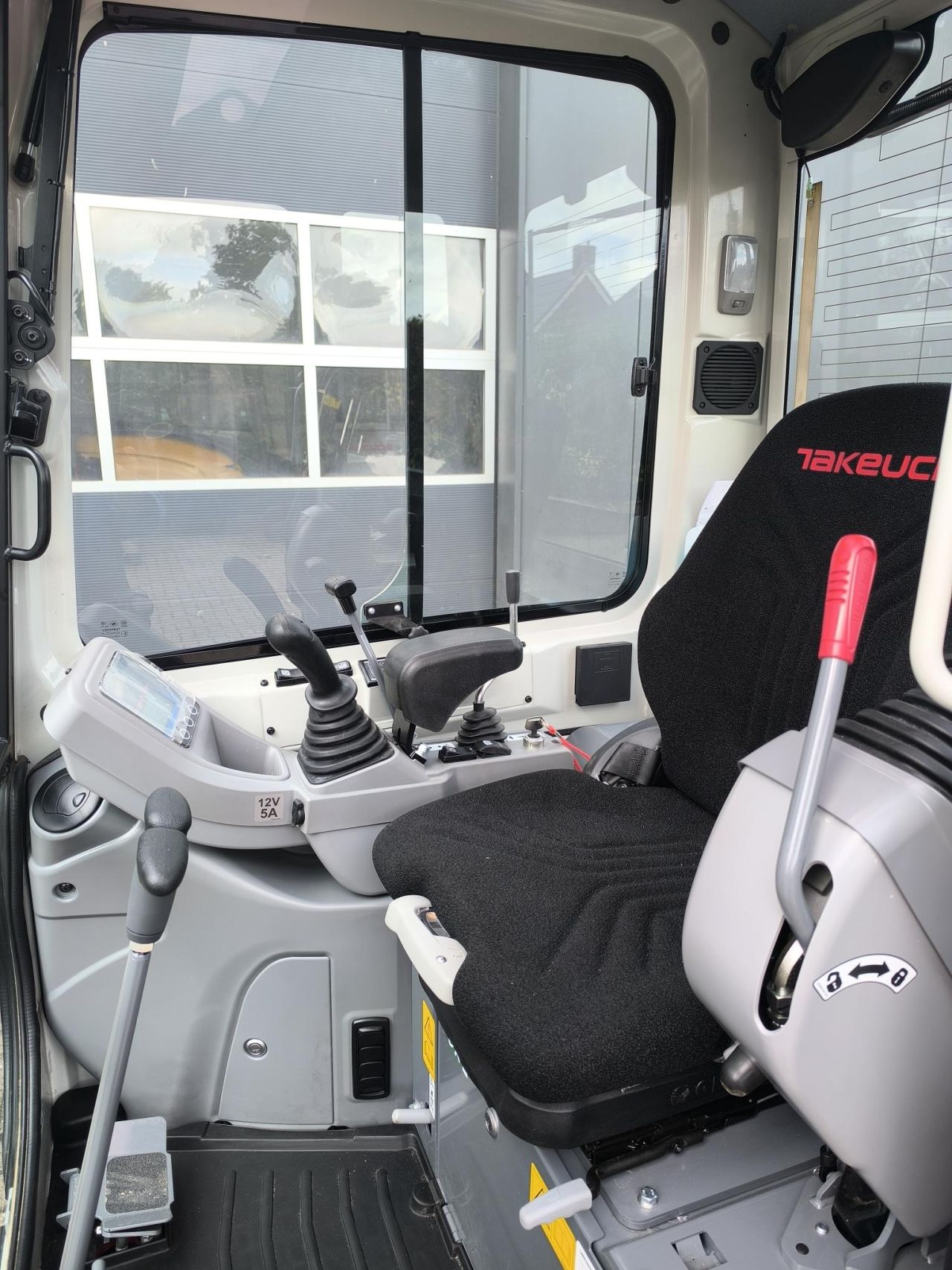 TAKEUCHI TB216