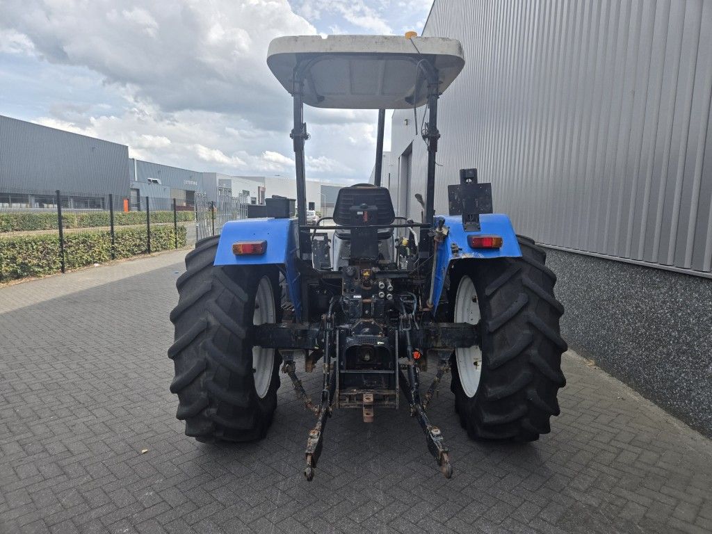 New Holland TL90A 4WD with Loader