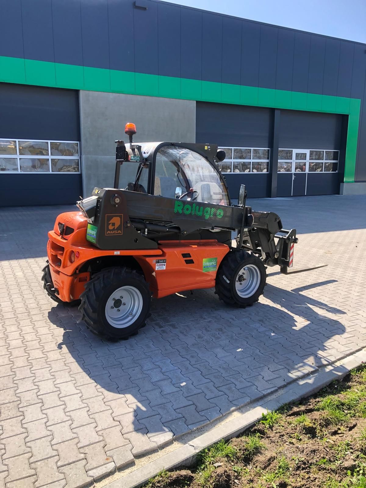 Ausa 144 H X4 verreiker (compact)