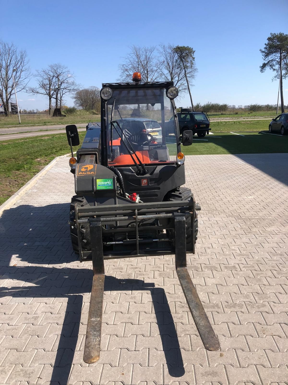 Ausa 144 H X4 verreiker (compact)