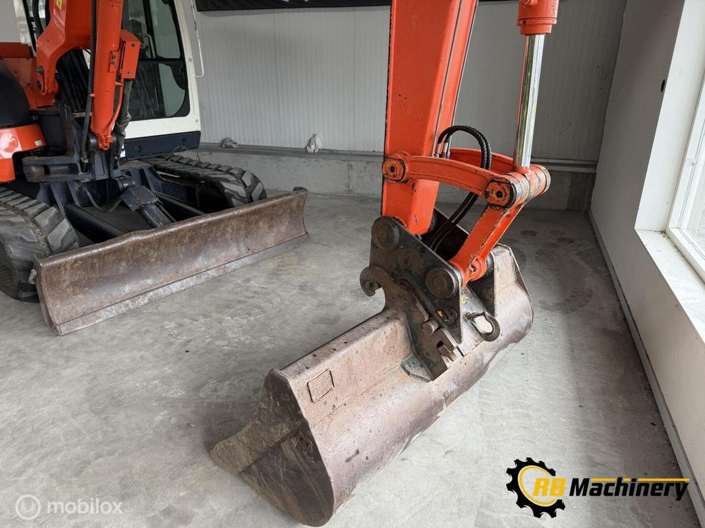 Kubota KX080-3