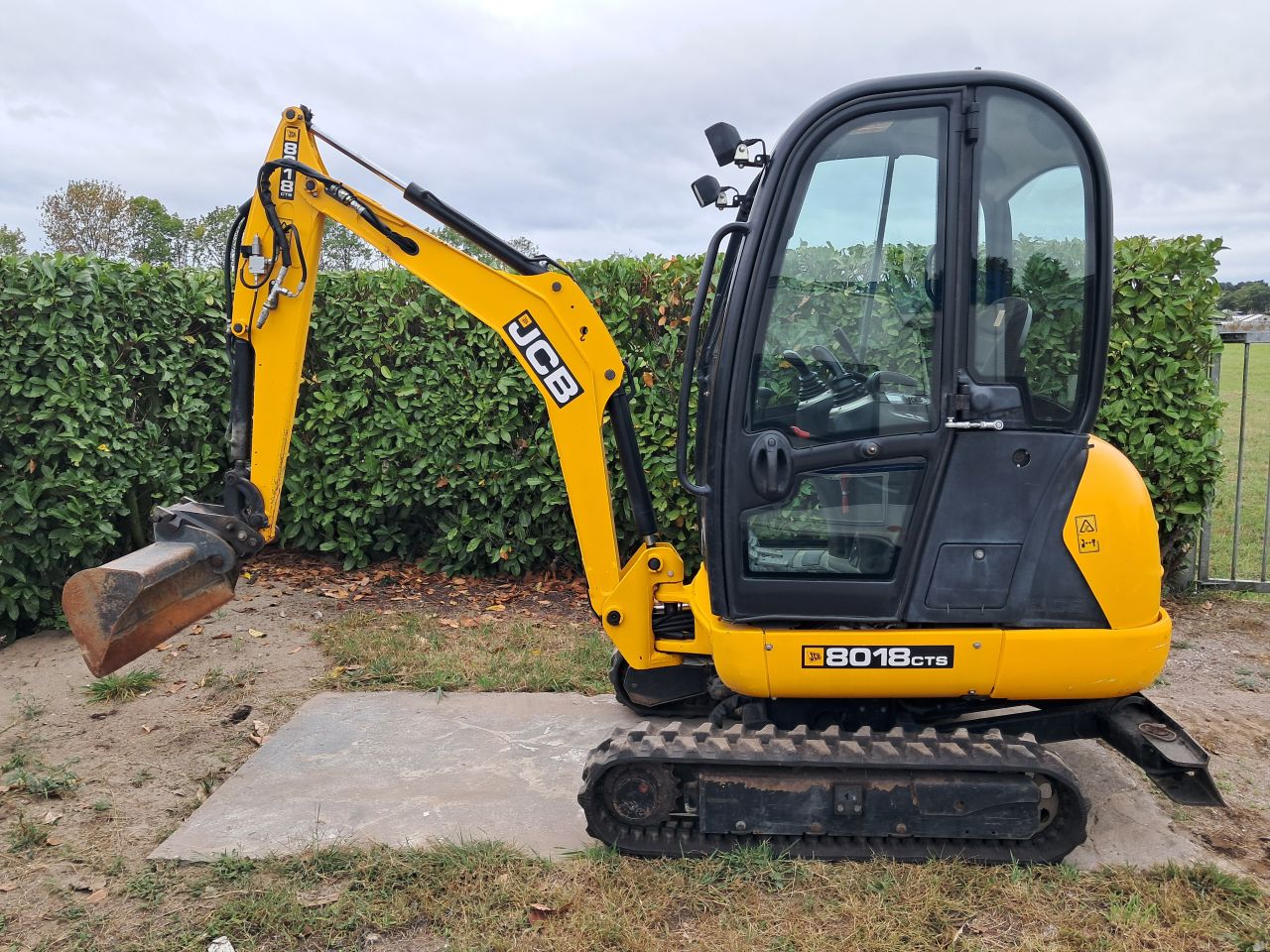 Minigraver JCB 8018 CTS ( Bj 2013 ) Minikraan / Graafmachine