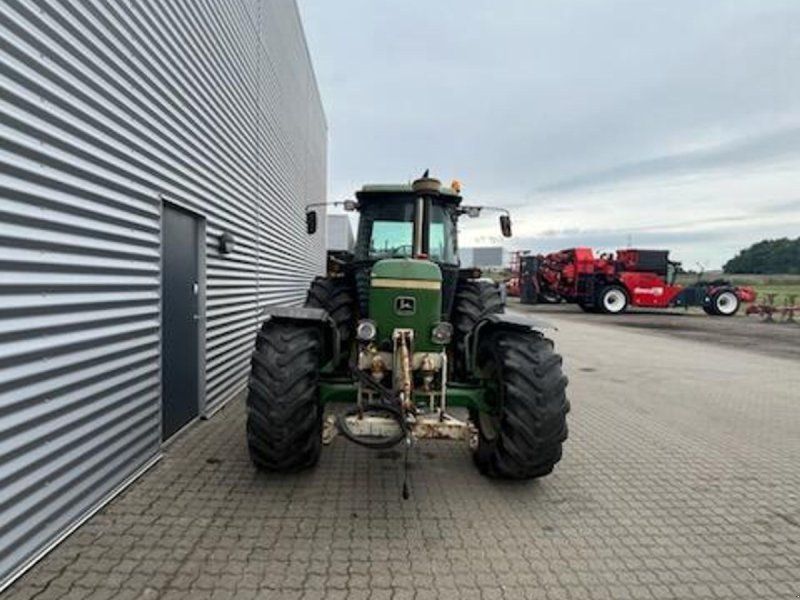 John Deere 3040