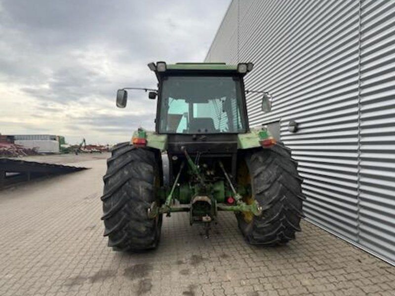 John Deere 3040
