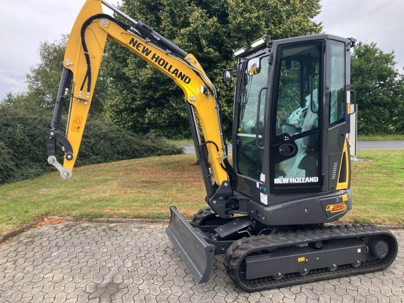 New Holland E25D minigraver