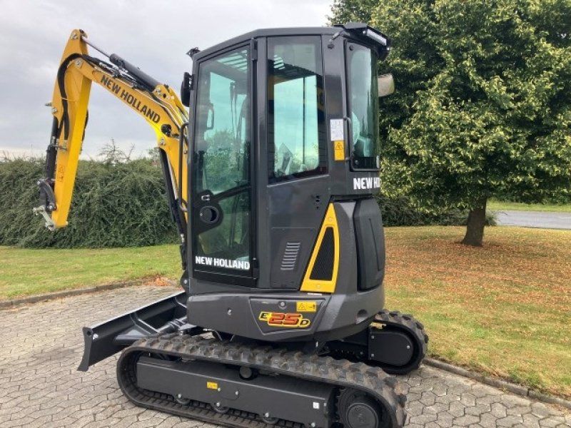New Holland E25D minigraver