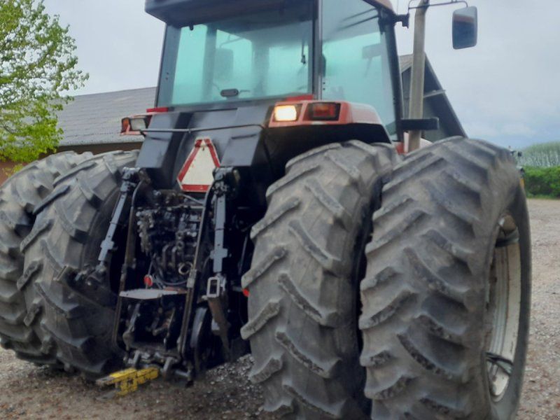 Case IH 7110 med tvillinghjul Magnum
