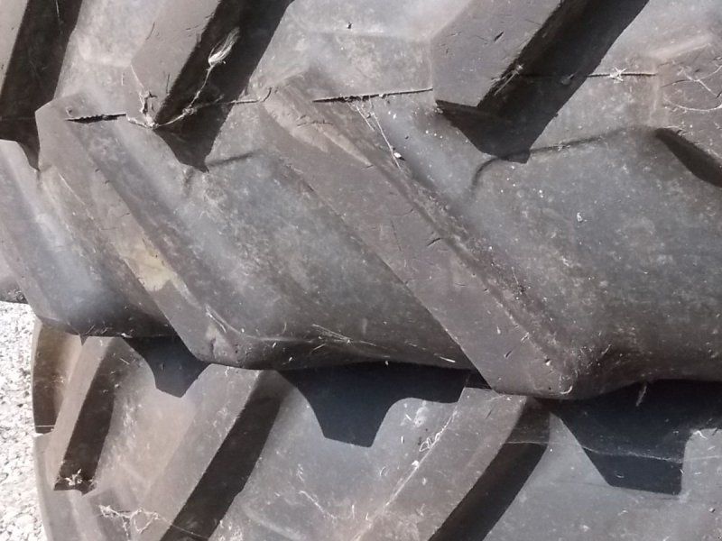 BKT 340/85R46