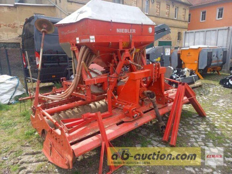 Kverneland GEBR. MEGA SEEDER 2