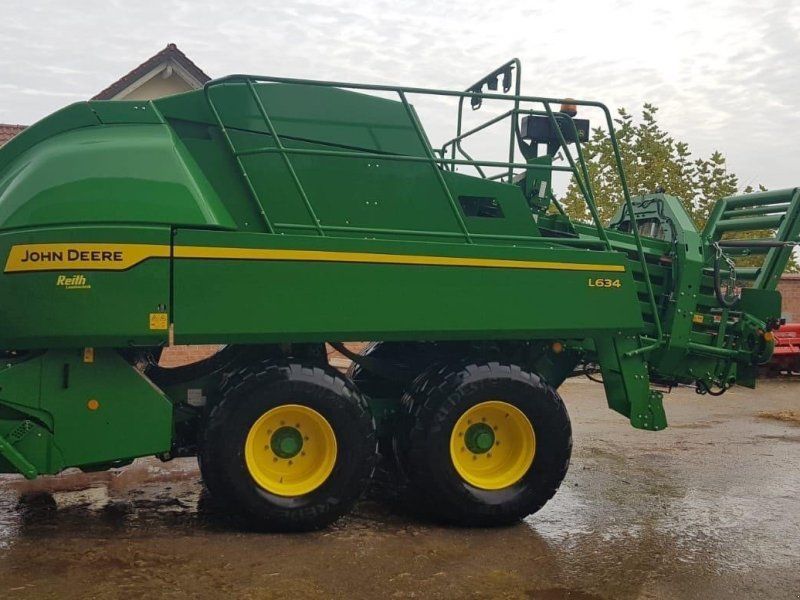 John Deere L634