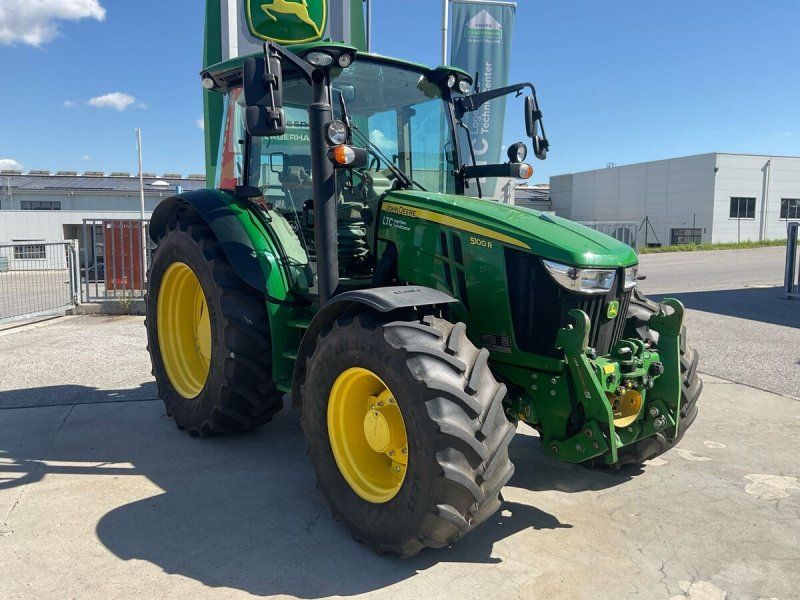 John Deere 5100R