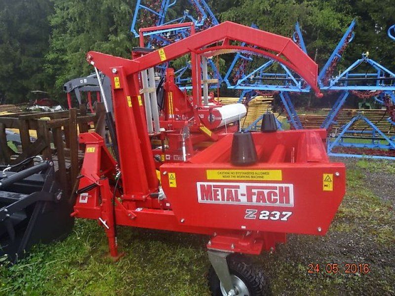 Metal-Fach Z 237-10 Sonderpreis Wickelgerät Dreipunktanbau- Hecklader