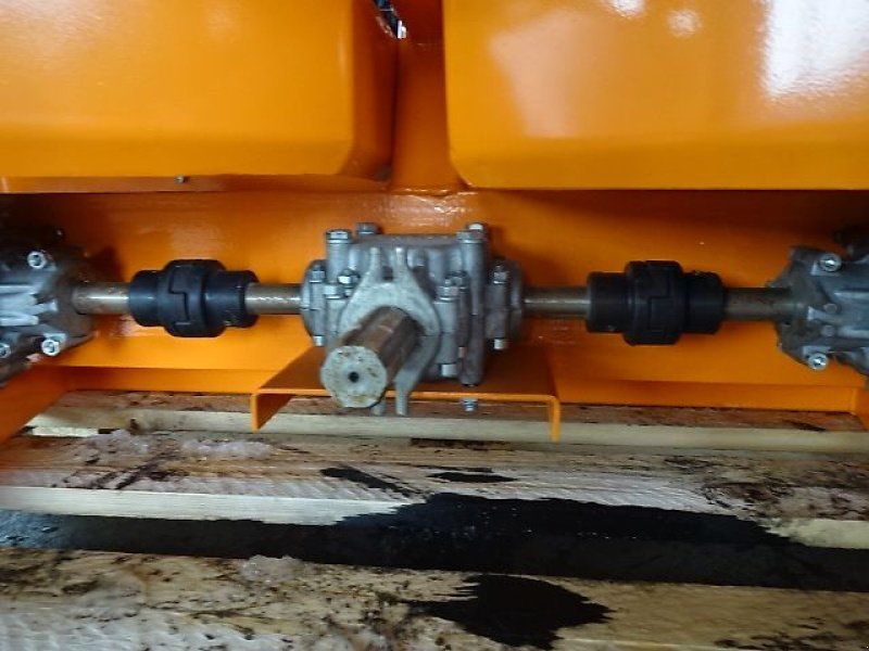 S&F Salzstreuer 1000 Liter 2 Streuräder