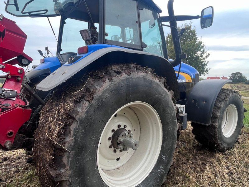 New Holland TM190