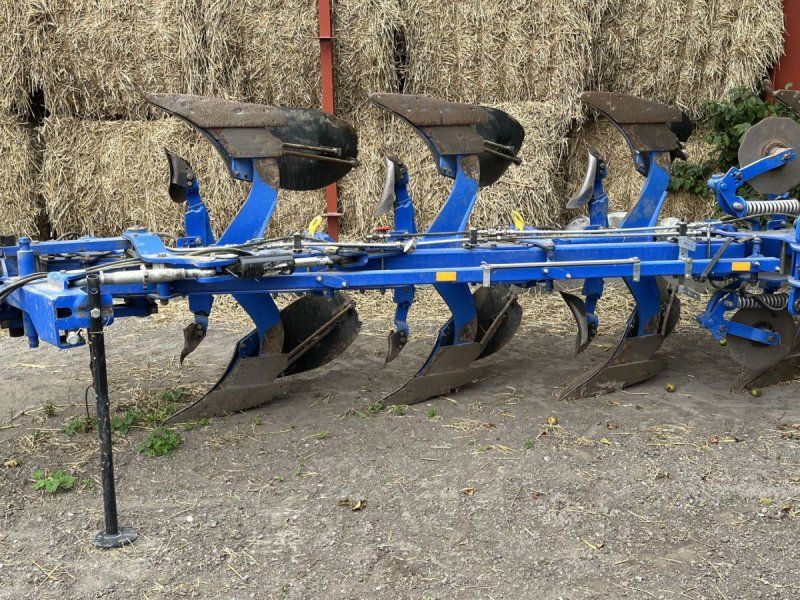 New Holland Plov 4 F.  PMV Variabel 30-50 cm.