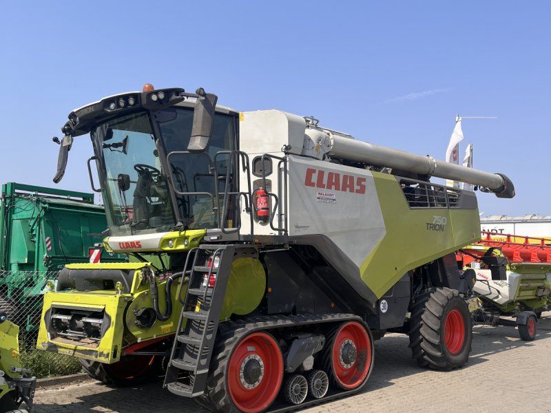 Claas TRION 750 TT
