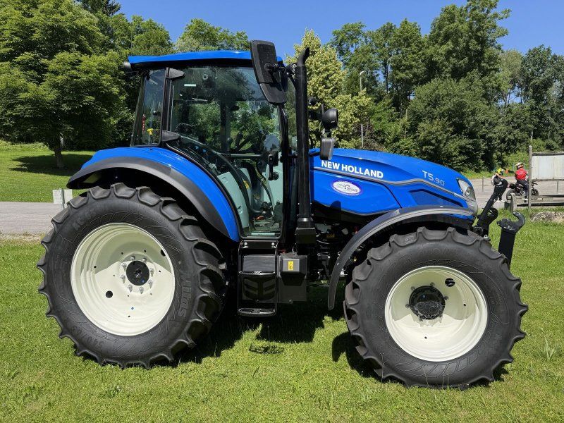 New Holland T5.90 Dual Command