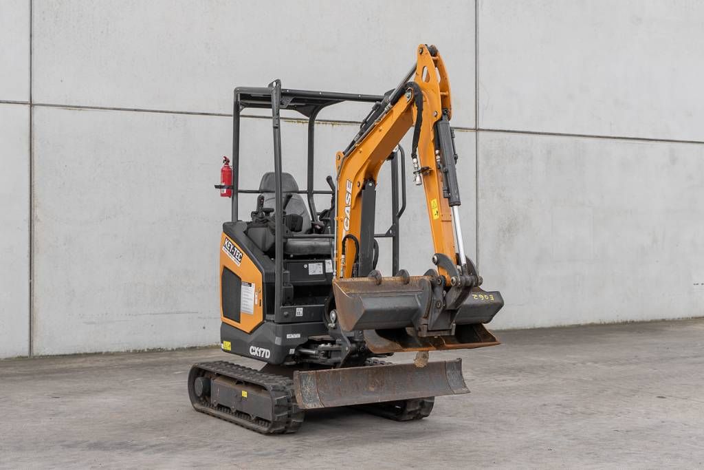 CASE CX 17 D
