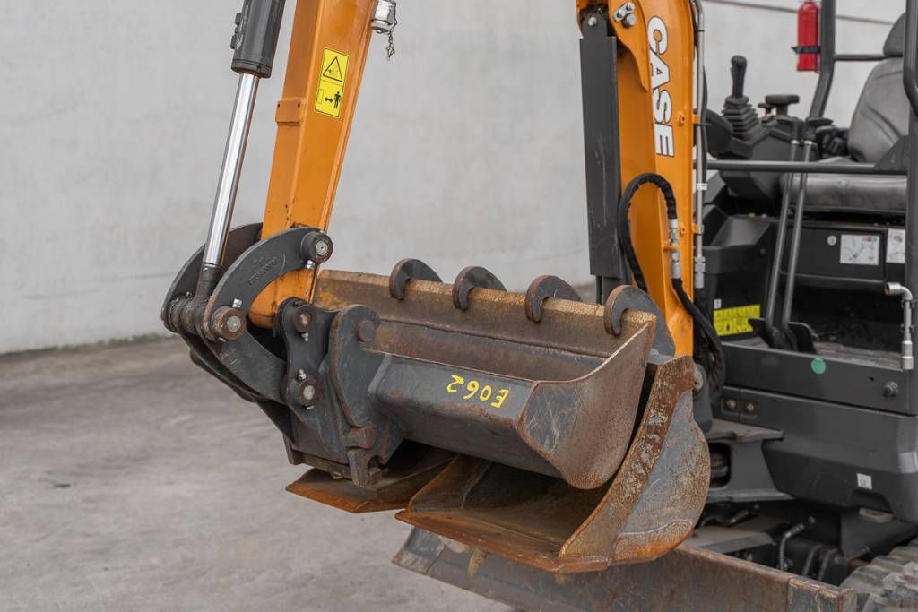 CASE CX 17 D