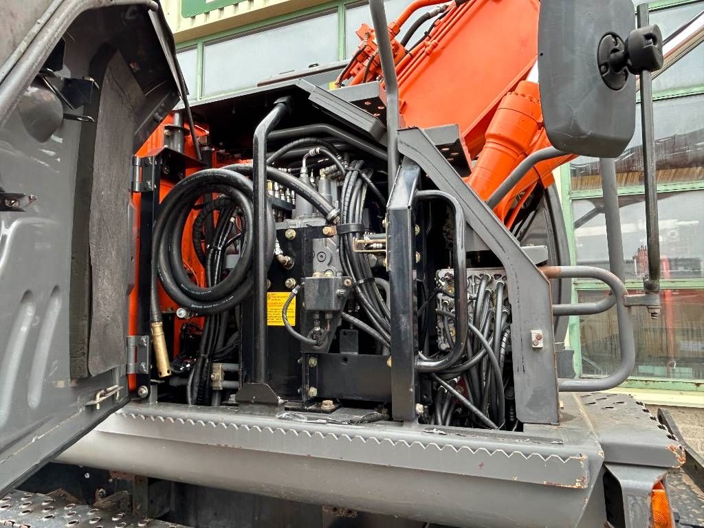 Hitachi ZX 140 W