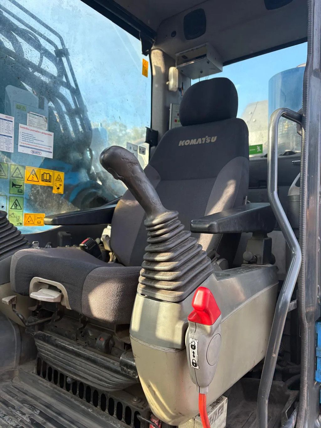 Komatsu PC490LC-11