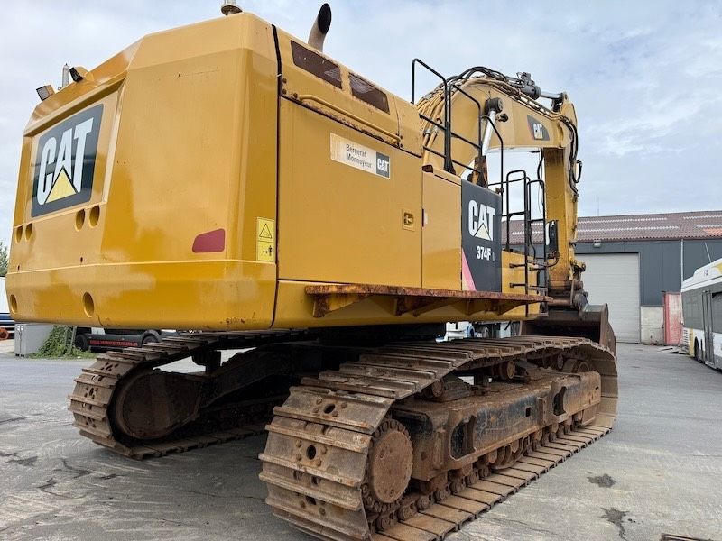 CAT 374 F L