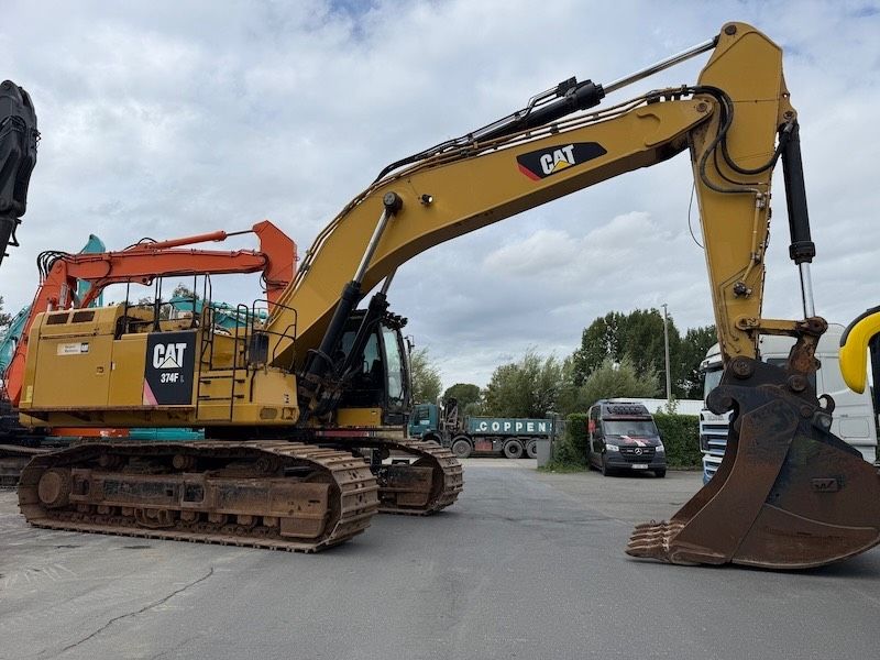 CAT 374 F L