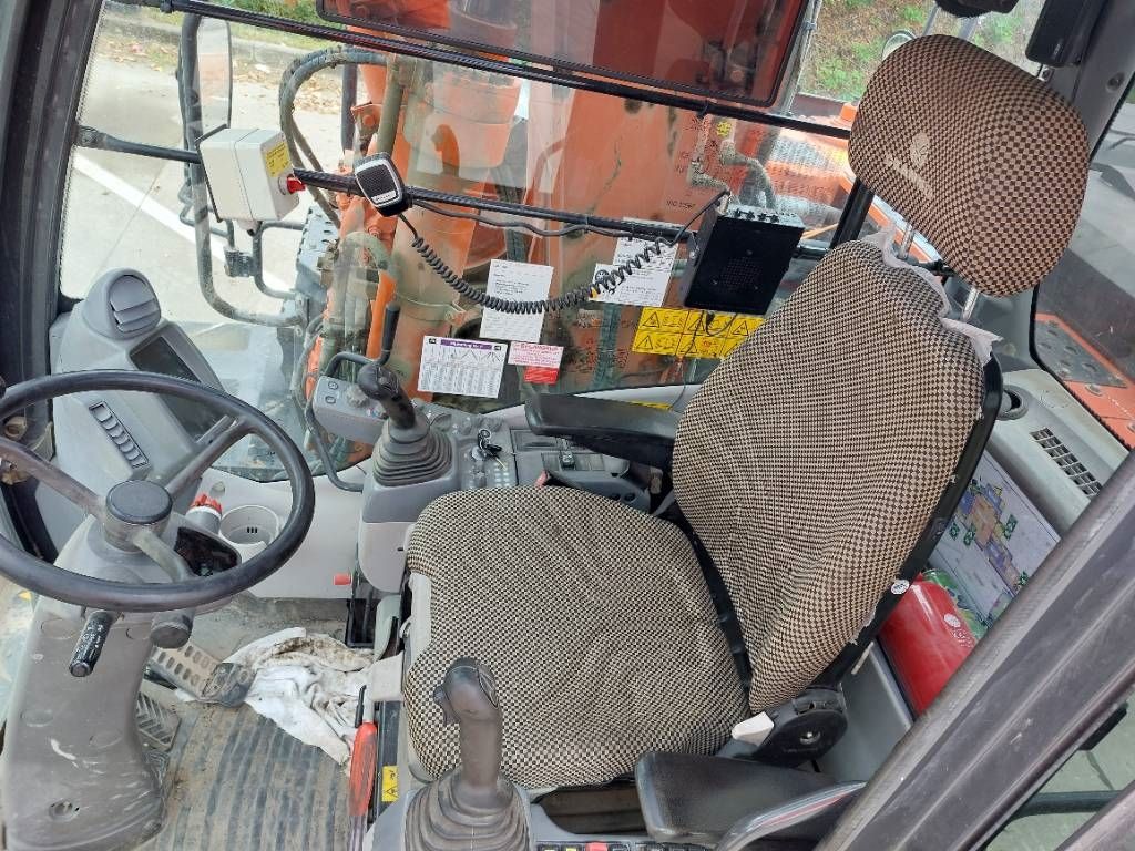 Hitachi ZX170W-6 (+ Rototilt R5)