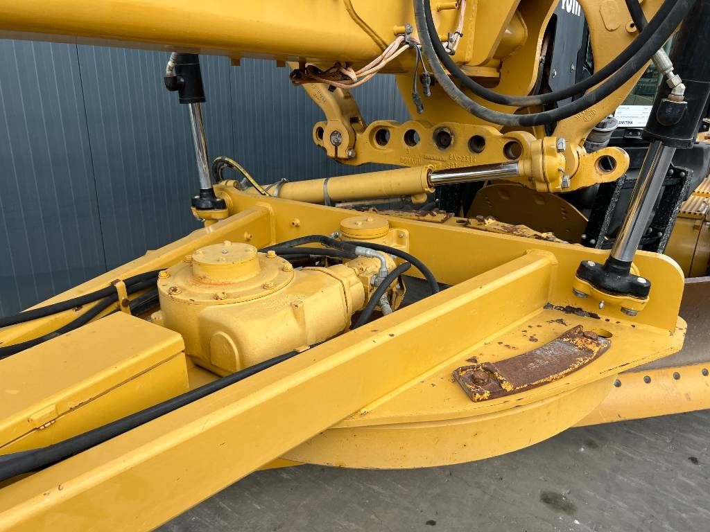 CAT 140M