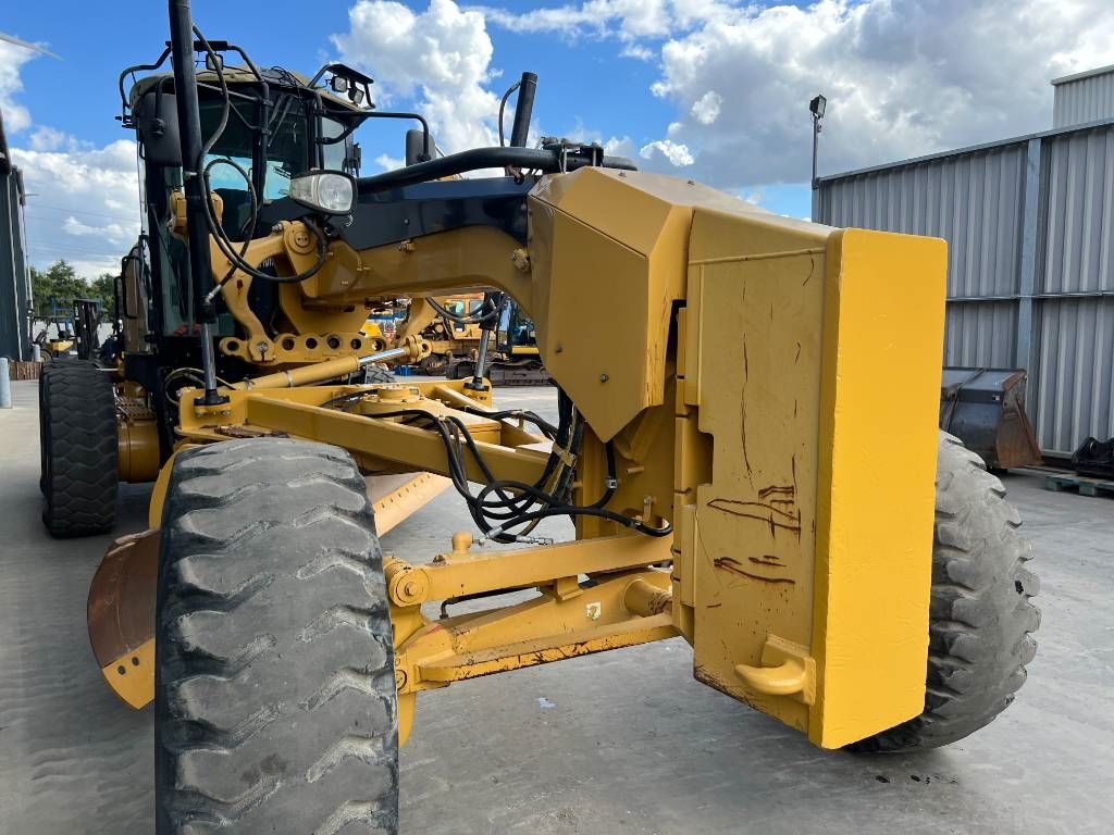 CAT 140M