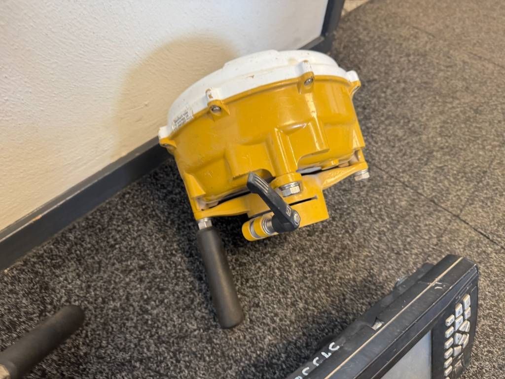 Trimble GCS900 - CB460 -3D GPS System CB460
