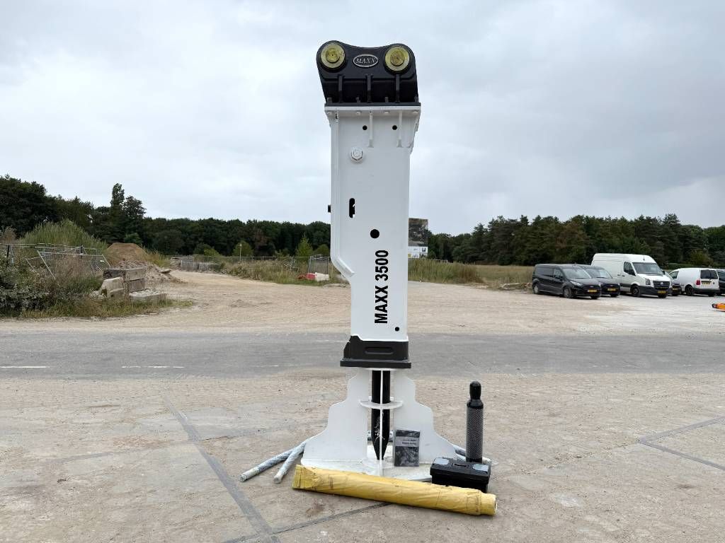 Maxx 3500 Hydraulic Breaker - 40-60 Ton / Brand N