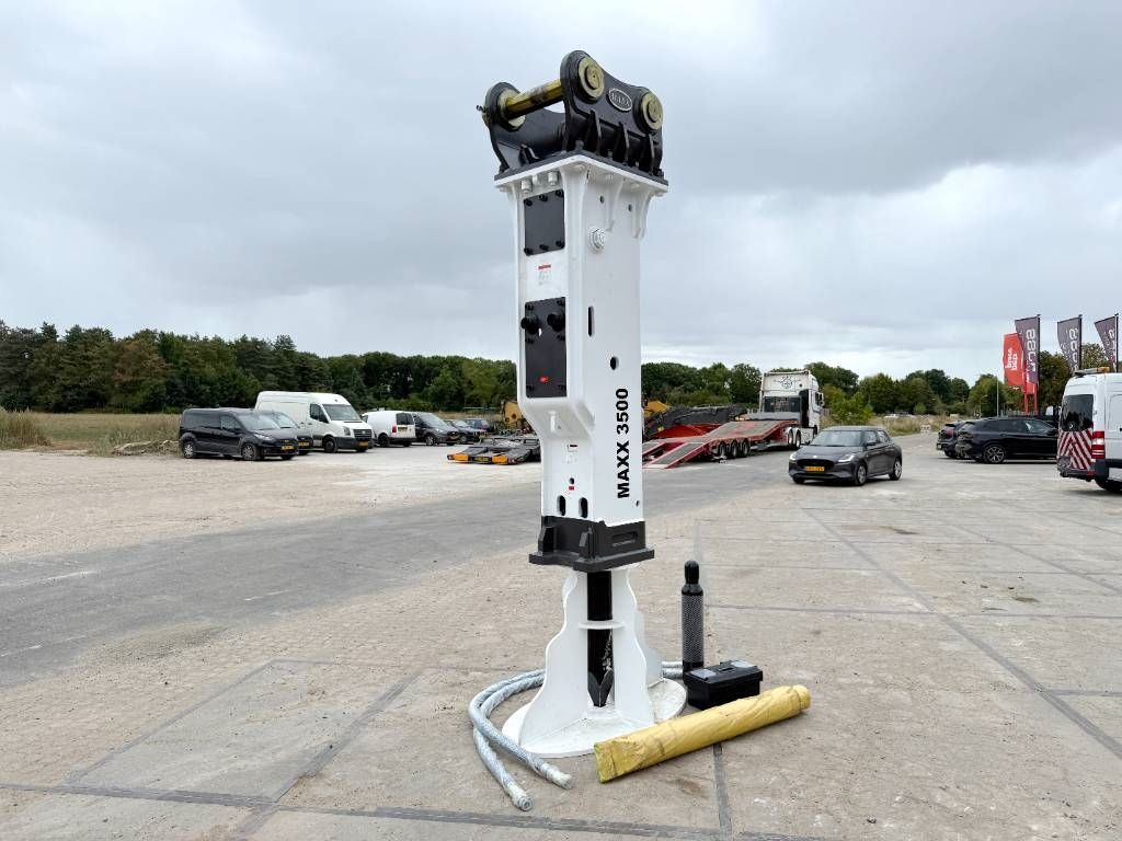 Maxx 3500 Hydraulic Breaker - 40-60 Ton / Brand N