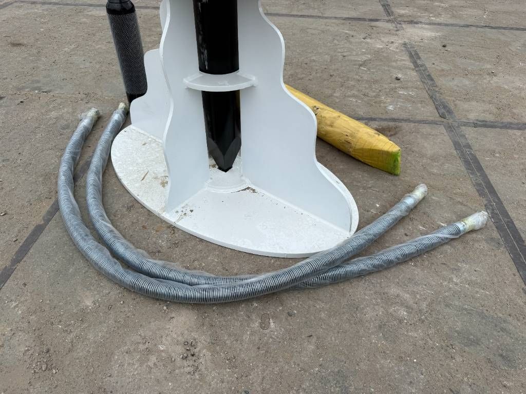 Maxx 3500 Hydraulic Breaker - 40-60 Ton / Brand N