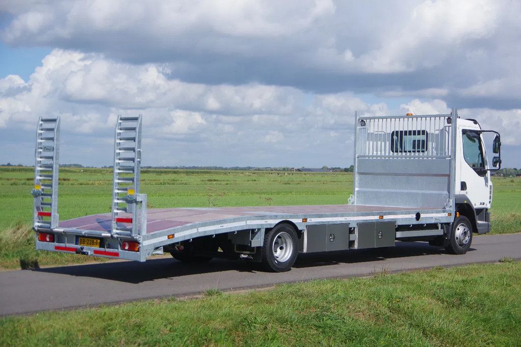 DAF XB 210 Oprij XB 7,7 m. (16-77)
