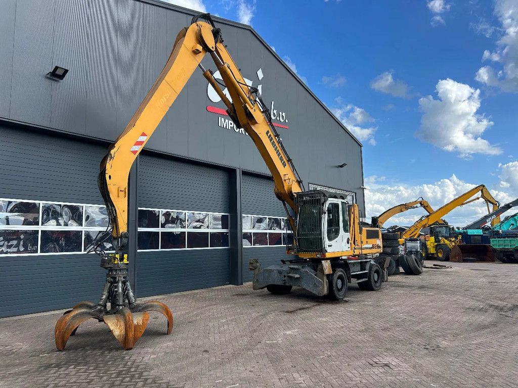 Liebherr A924C