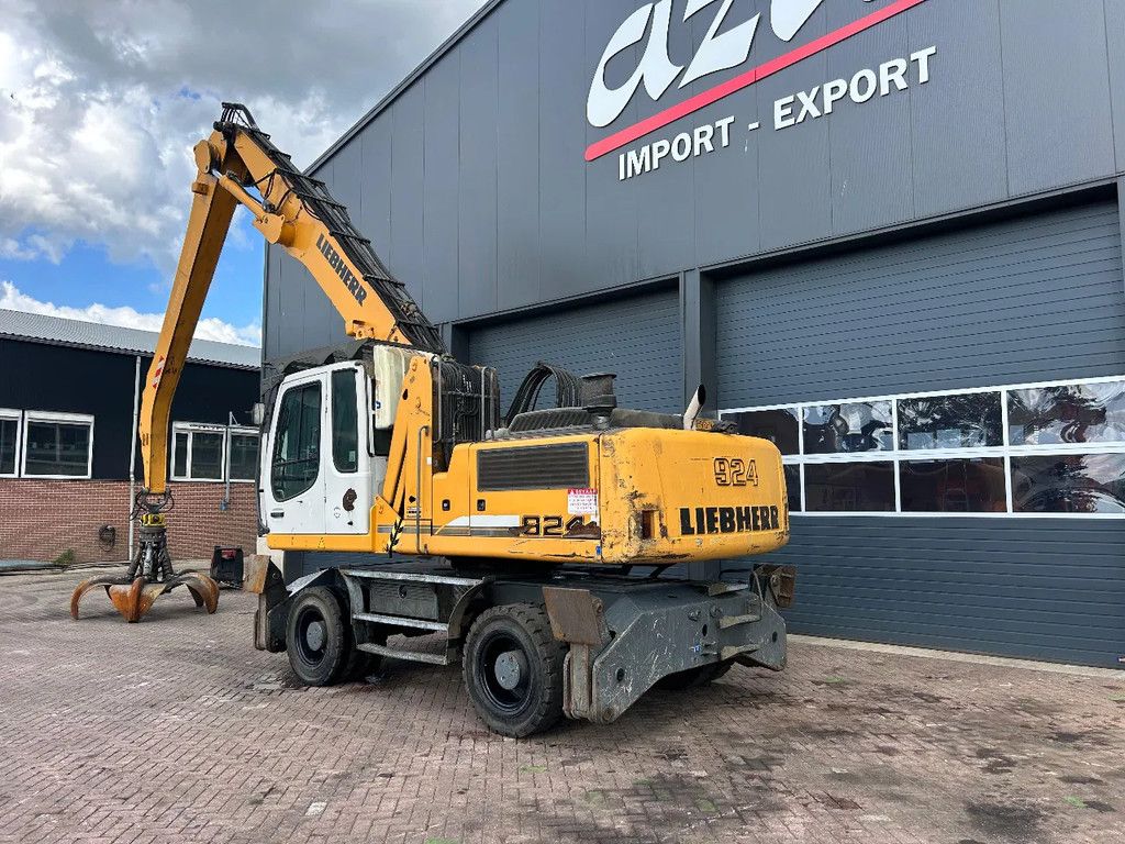 Liebherr A924C