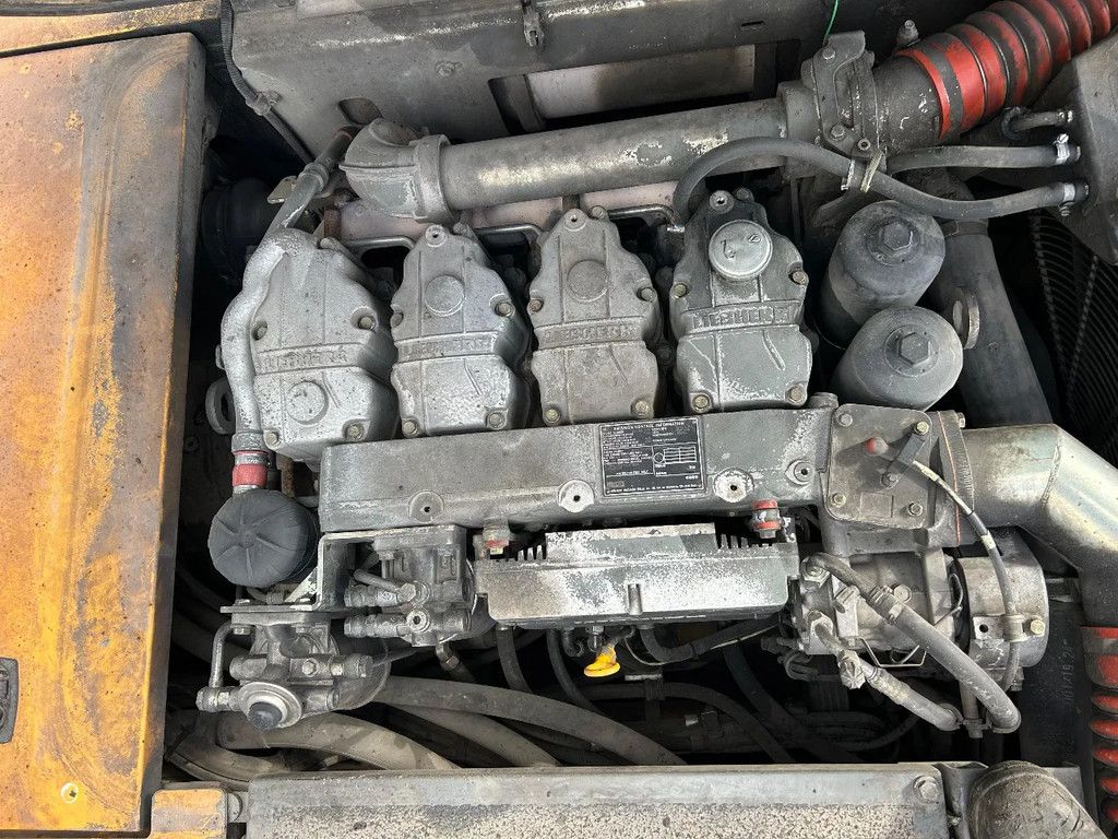 Liebherr A924C