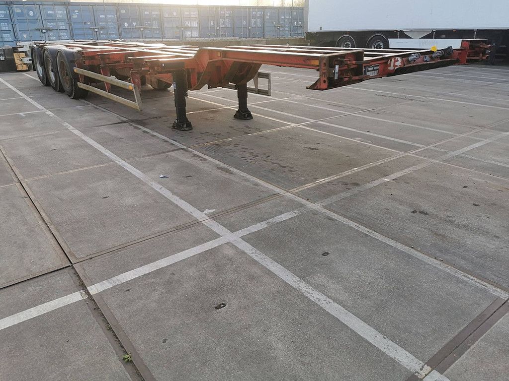 RENDERS Containertransport all connections hc