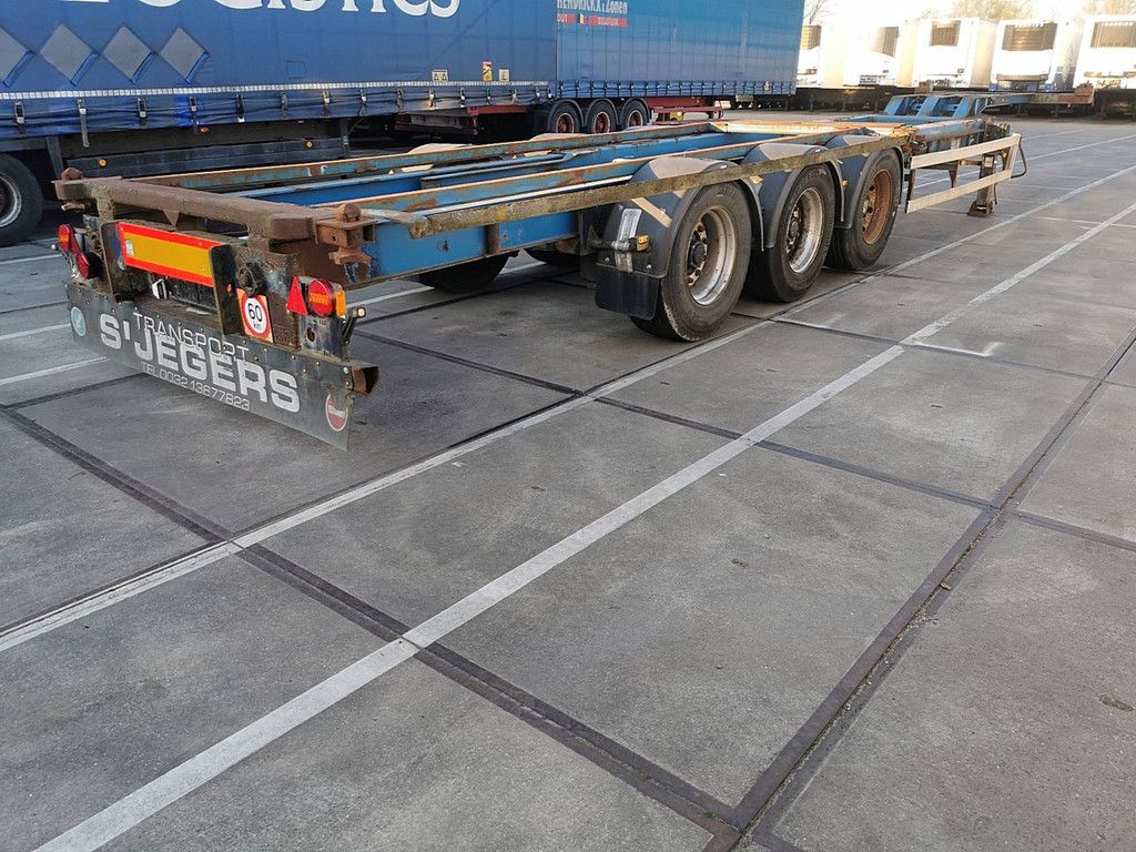 RENDERS Containertransport 2x20 40 45 high cube