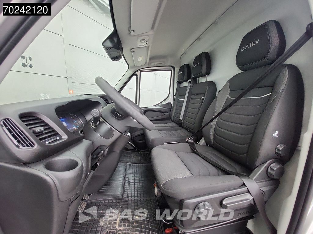 Iveco Daily 35C21 3.0L Automaat 210PK L2H2 Dubbellucht 3,5t Trekgewicht ACC Navi LED Airco Camera Euro6 L2 12m3 A/C