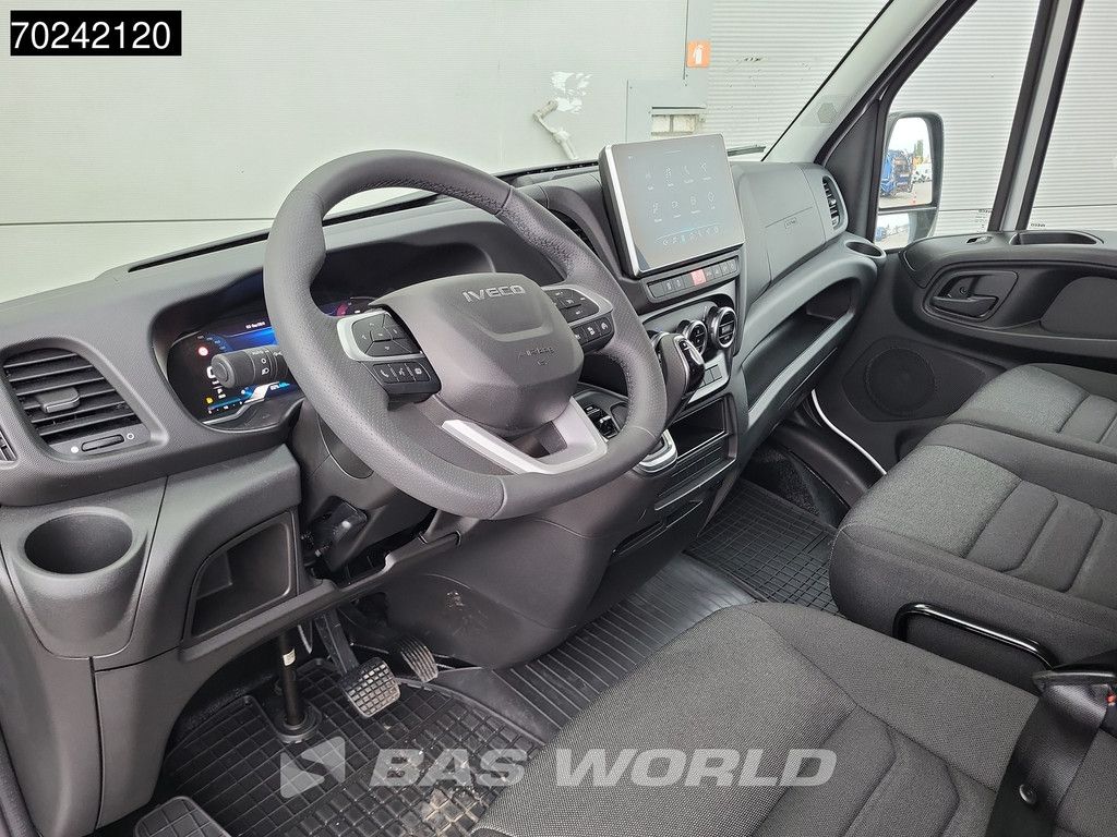 Iveco Daily 35C21 3.0L Automaat 210PK L2H2 Dubbellucht 3,5t Trekgewicht ACC Navi LED Airco Camera Euro6 L2 12m3 A/C