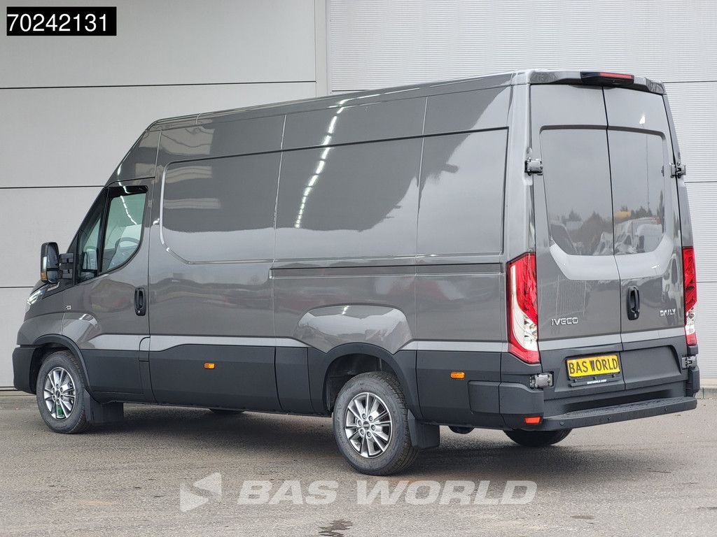 Iveco Daily 35S21 3.0L Automaat L2H2 210PK 2025-Model 3,5t Trekgewicht ACC LED Navi LM-Velgen Camera Euro6 L2 12m3 A/C