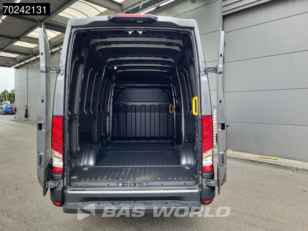 Iveco Daily 35S21 3.0L Automaat L2H2 210PK 2025-Model 3,5t Trekgewicht ACC LED Navi LM-Velgen Camera Euro6 L2 12m3 A/C